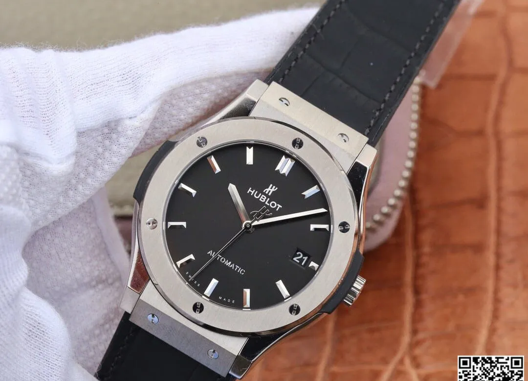Hublot Classic Fusion 511.NX.1171.LR WWF Factory 1:1 Best Edition Replica Watch Black Strap